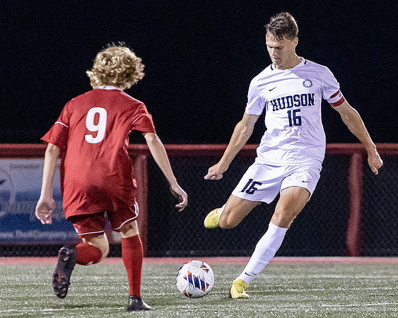 2022_09-HHS Soccer-8723