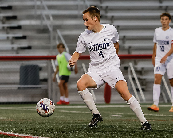 2022_09-HHS Soccer-8023