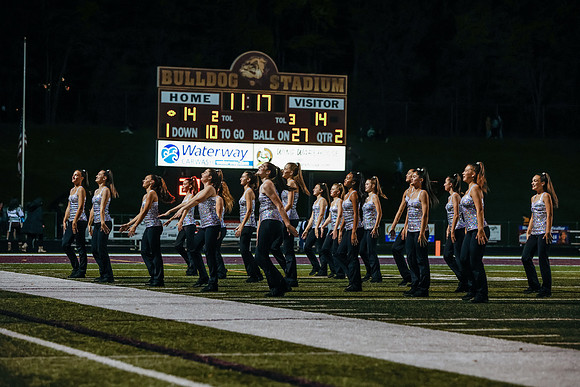 2021_10-HHS football-6098
