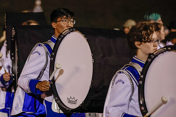2021_10-HHS football-6191