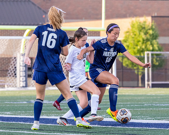2019_08-HHS Girls Soccer-6516