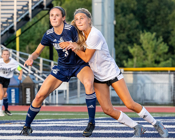 2019_08-HHS Girls Soccer-6620
