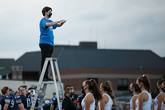 2020_10-HHS Football-1147
