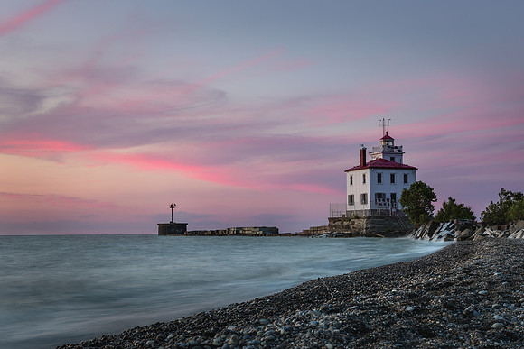2020_07-Headlands Beach Sunset and Comet-2079-Edit