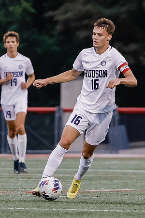 2022_09-HHS Soccer-7863