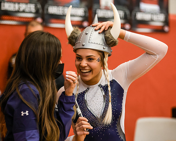2021_02-HHS Gymnastics-7067