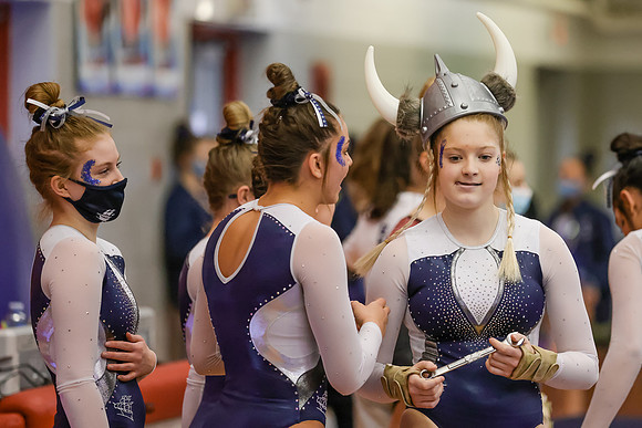 2021_02-HHS Gymnastics-7281