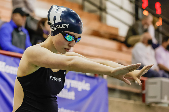 2022_01-HHS Swim-7100
