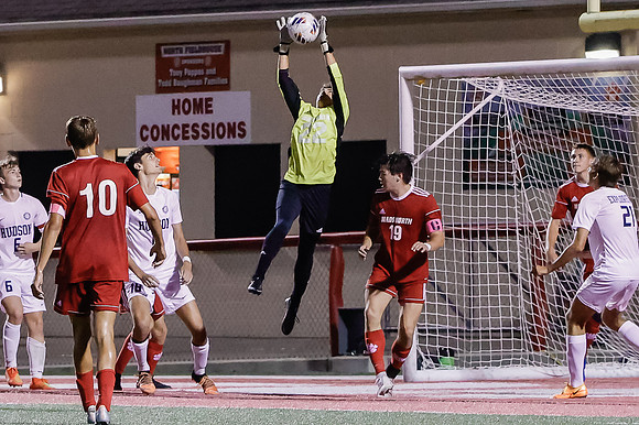 2022_09-HHS Soccer-8559